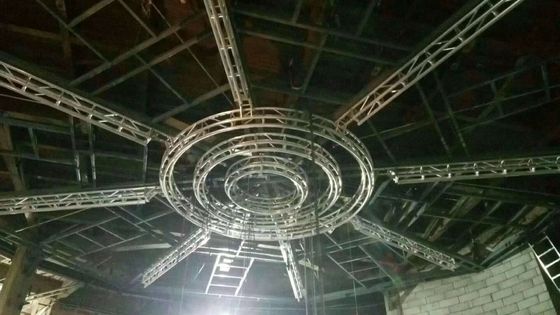 Customized Aluminum Square Lighting Truss Rotating And Lifting DJ Truss For Club