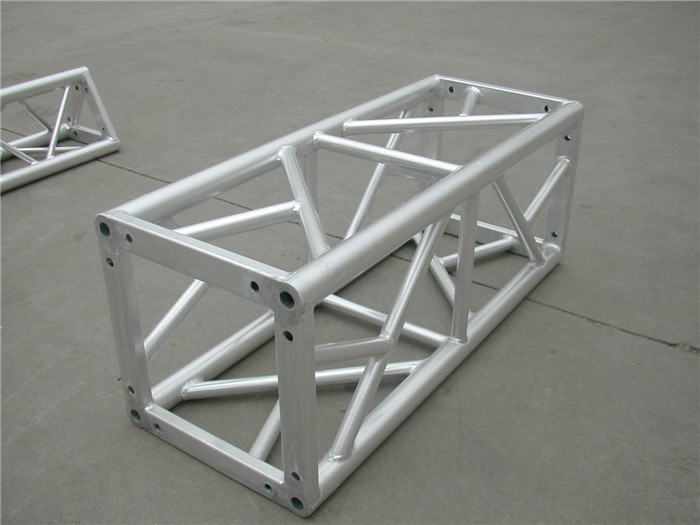Wydarzenie 400mm 6082 T6 Aluminiowa kwadratowa belka kratownicy 50 × 3 mm Rura 10kg na metr